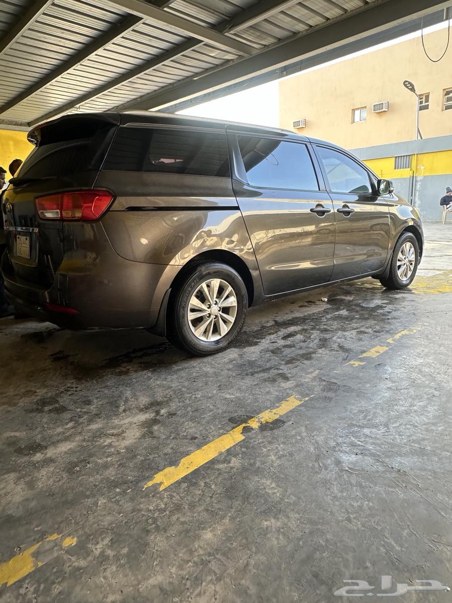 Kia Carnival 2016 owner first63488369466883114