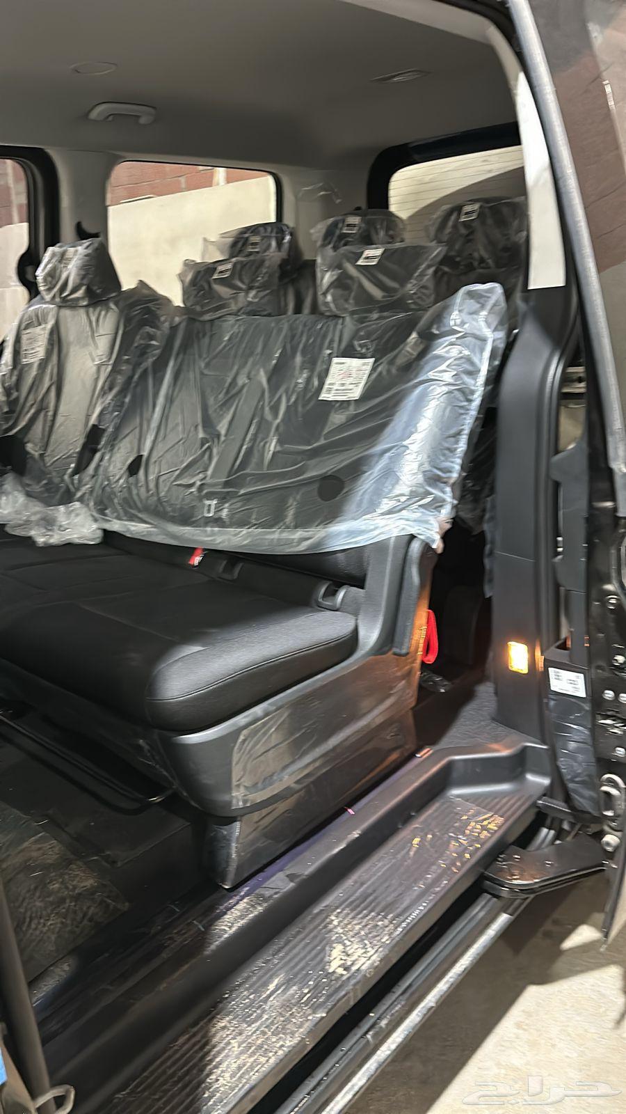 Hyundai Staria Gasoline 9-Seater 202463492055951105112