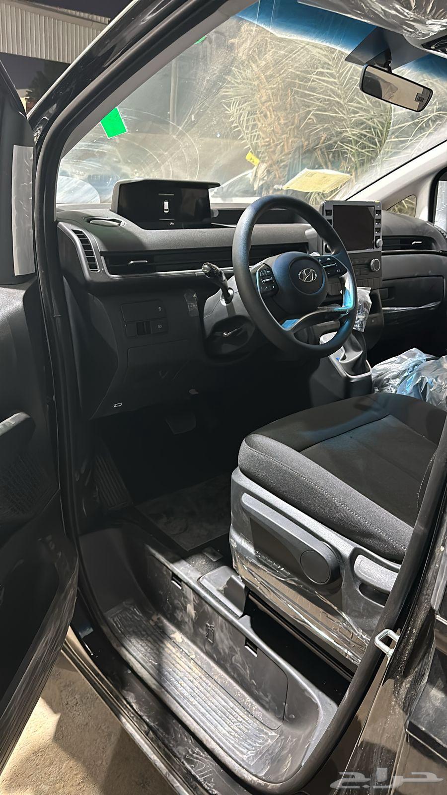 Hyundai Staria Gasoline 9-Seater 202463492055951105113