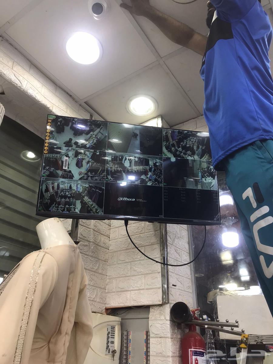 LCD Engineer Leading Electric Amplifiers Many Times and Shower63024451373954111