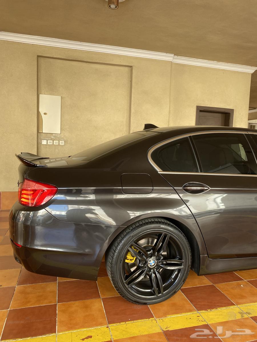 BMW 523i63482362593026111