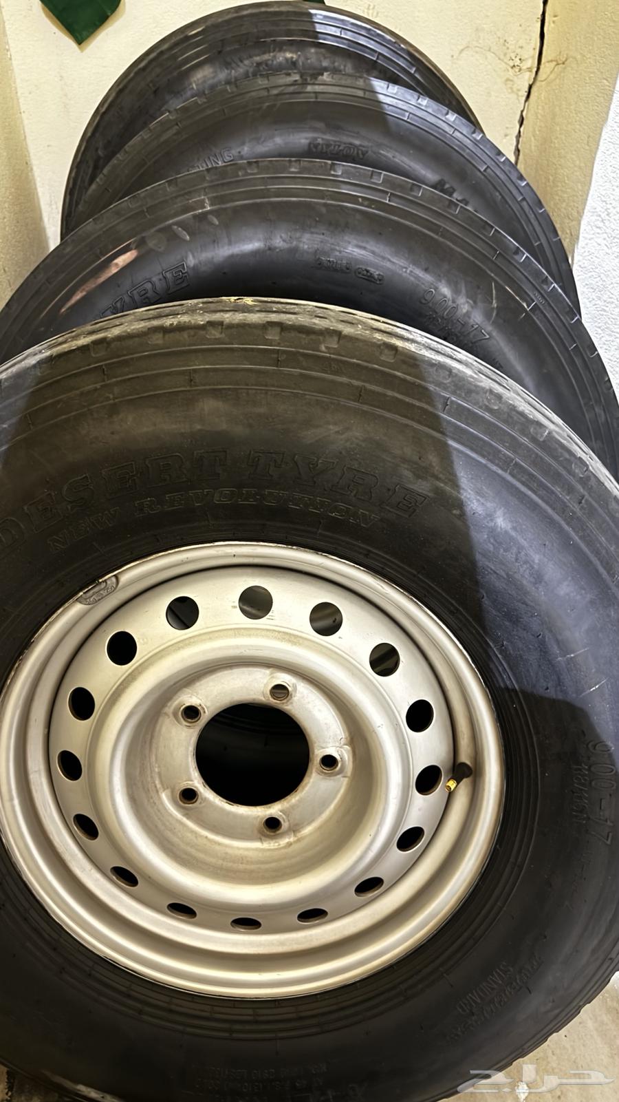 Alloys and tires63475222564483111