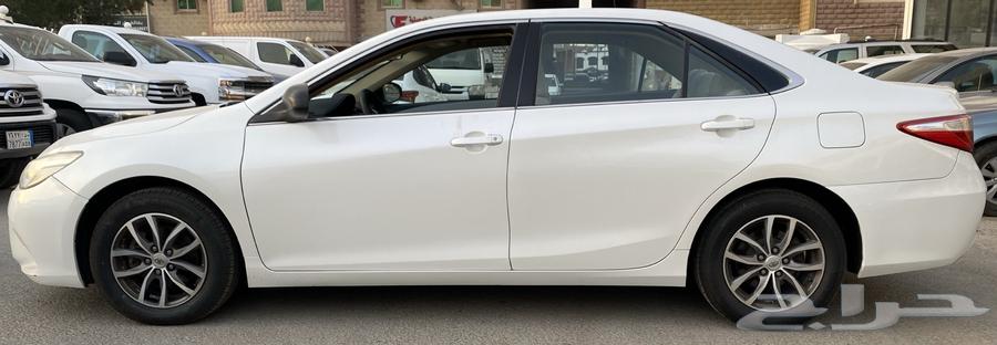 Toyota Camry 2016 half full63481200509442112