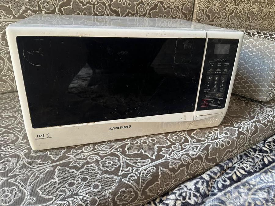 Microwave, condition: working63275950821507114
