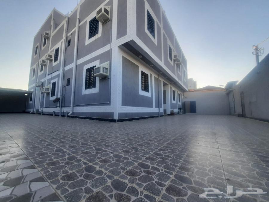 Two-story building with three apartments63006926339713114