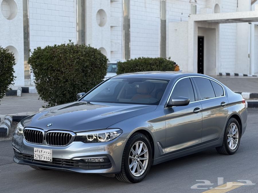 BMW 2018 i52063470072075393112