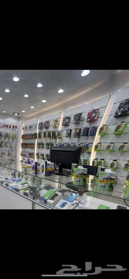 Place for mobile phones and goods for sale63276718918147114