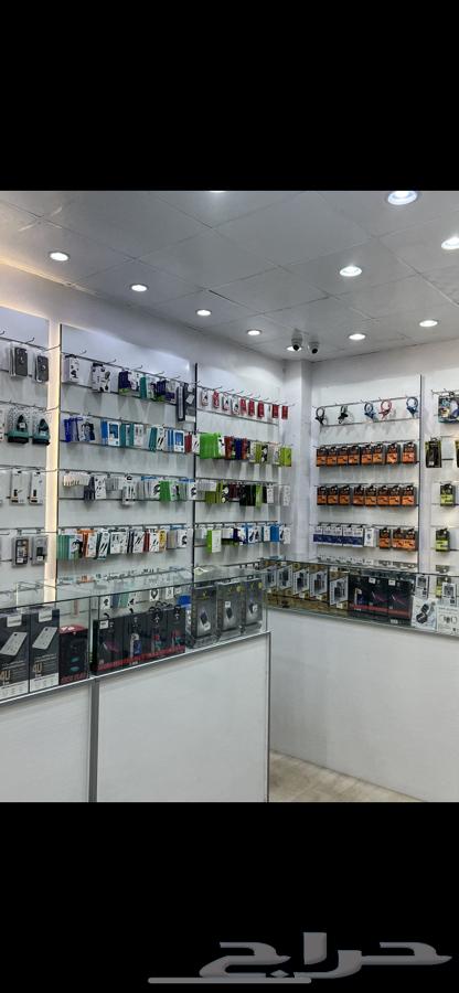 Place for mobile phones and goods for sale63276718918147112