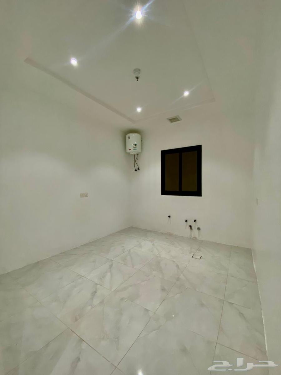 للإيجار شقه ارضيه في طويق بمساحة 141 متر63006892157699112