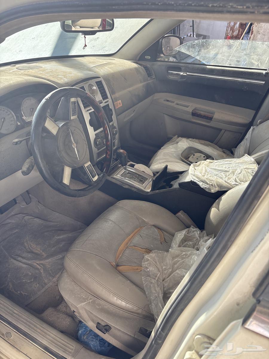 For sale 2007 Chrysler Hemi, for parts only for 763478648189315111