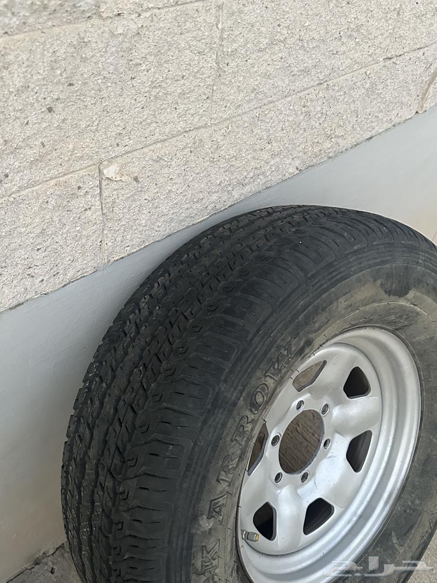 Nice tires 95 with the cover there is half life good there is no lifting or anything else63007004503041111