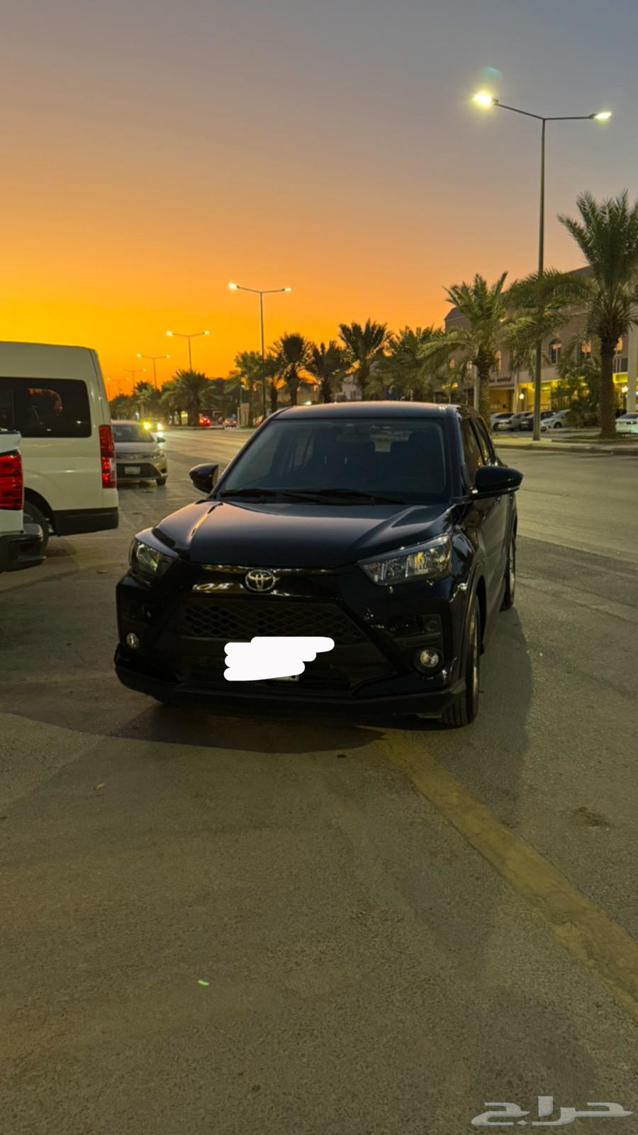 Toyota Rize black standard 2023, mileage 26, first owner63470170011521111