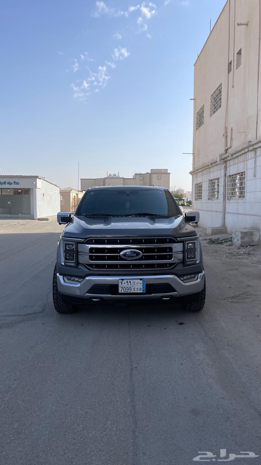 فورد f150 LARIAT فل كامل 202163470230265347111
