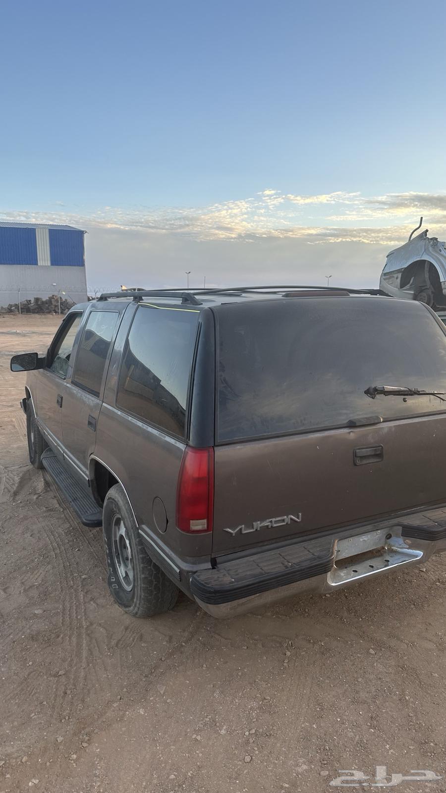 قطع غيار تشليح جمس يوكن 98 للبيع63470234397570111