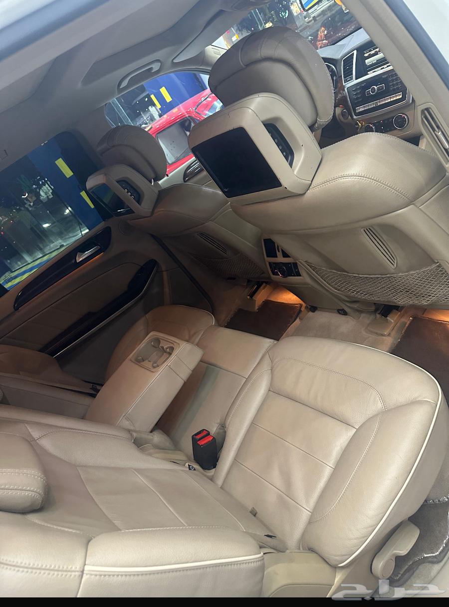 Mercedes GL500 with low mileage 127,000, no repaint, second owner63470187405825113