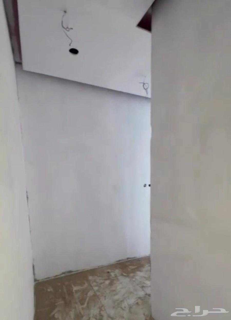 Painting finishing with putty63007222763651111