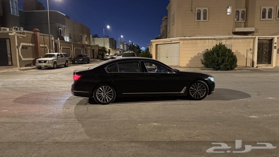 بي ام دبليو 74063470226769154114