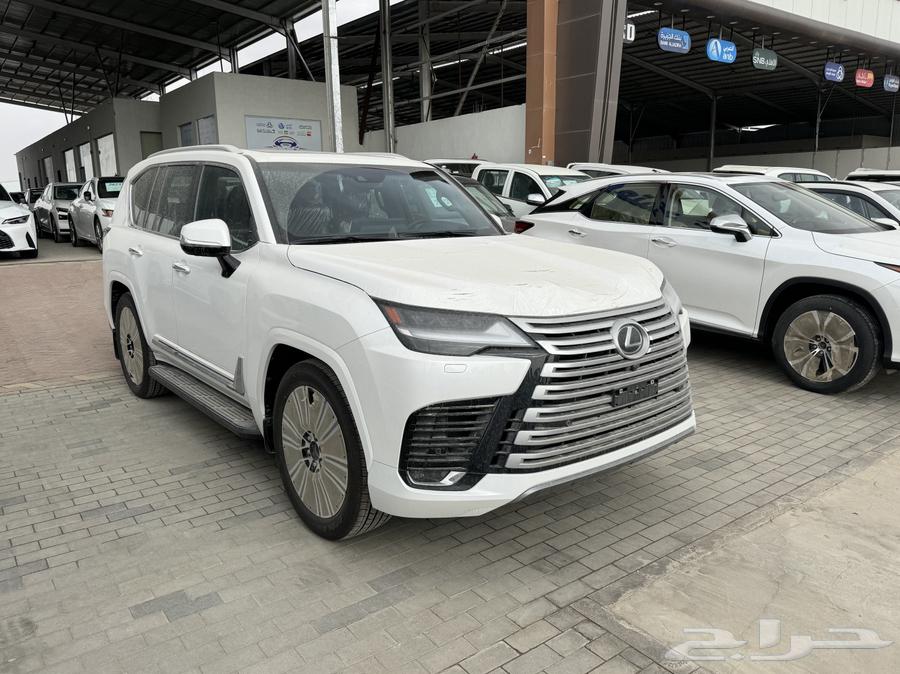 جيب لكزز (2024) BB بريمي بطاقه جمرك ابيض داخل كرزي63470224084994113
