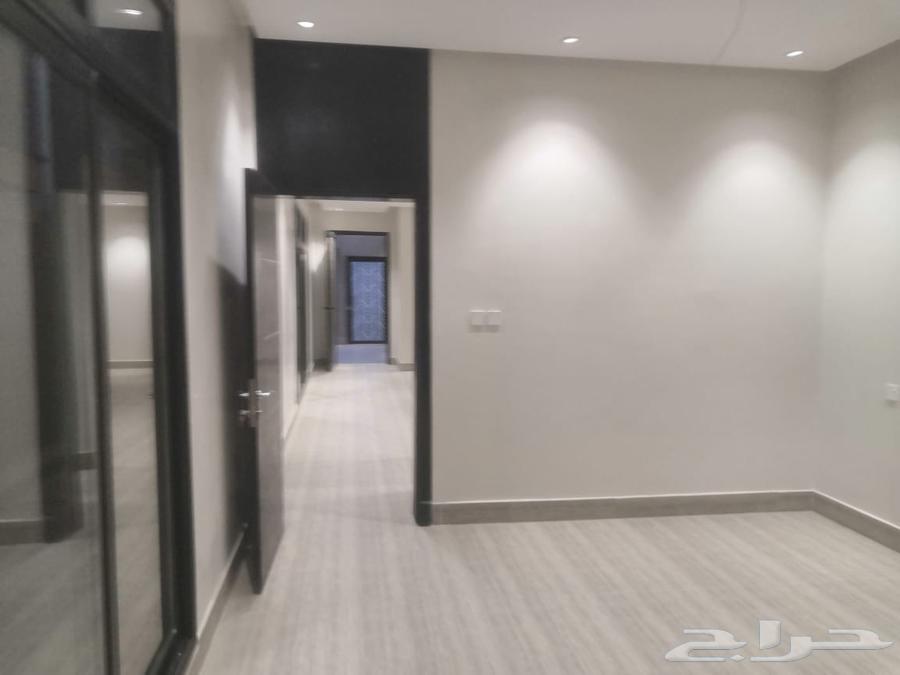 Modern villa 350 m63007258129026113