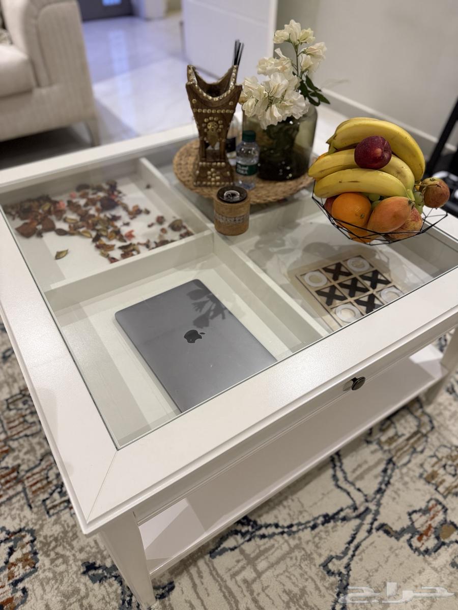 Coffee table with side tables from IKEA63617268999297112