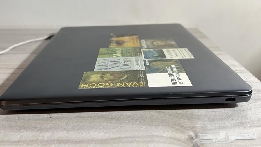 Huawei MateBook 1363265806819842114