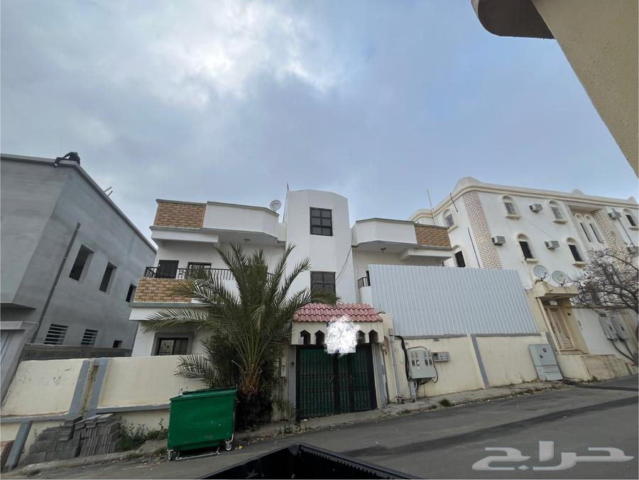 A building in Abha, Al-Khalidiyah district63007258079491111