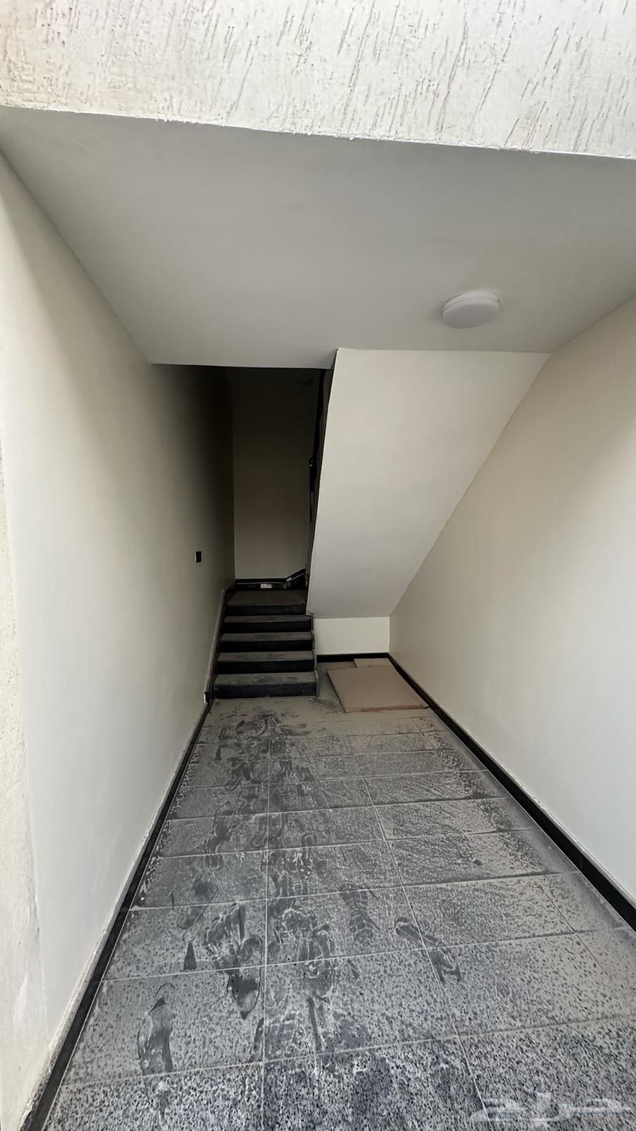 For sale, a fully owned apartment in the southern part of Al-Hofuf capital, letter S.63007380574211111