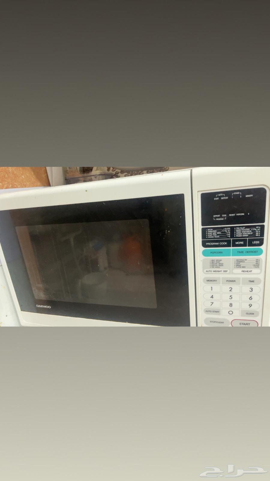 Microwave 110 line working, price 60 riyals. Reason for sale: apartment line is 220.63264812636801110