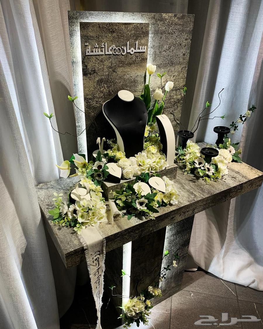 Carpentry details for wedding networks, reception tables and ownership63007341988483111