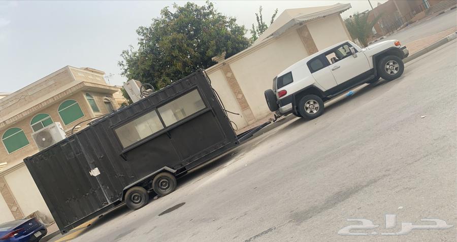 Transportation and towing of food trailers63007382424578112