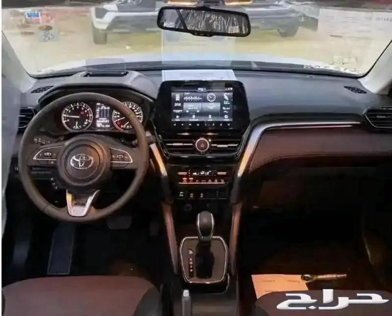 Toyota Urban 202563432818944641112