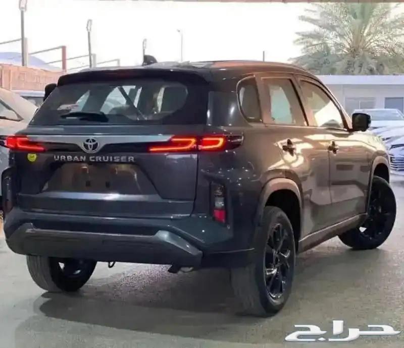 Toyota Urban 202563432818944641111