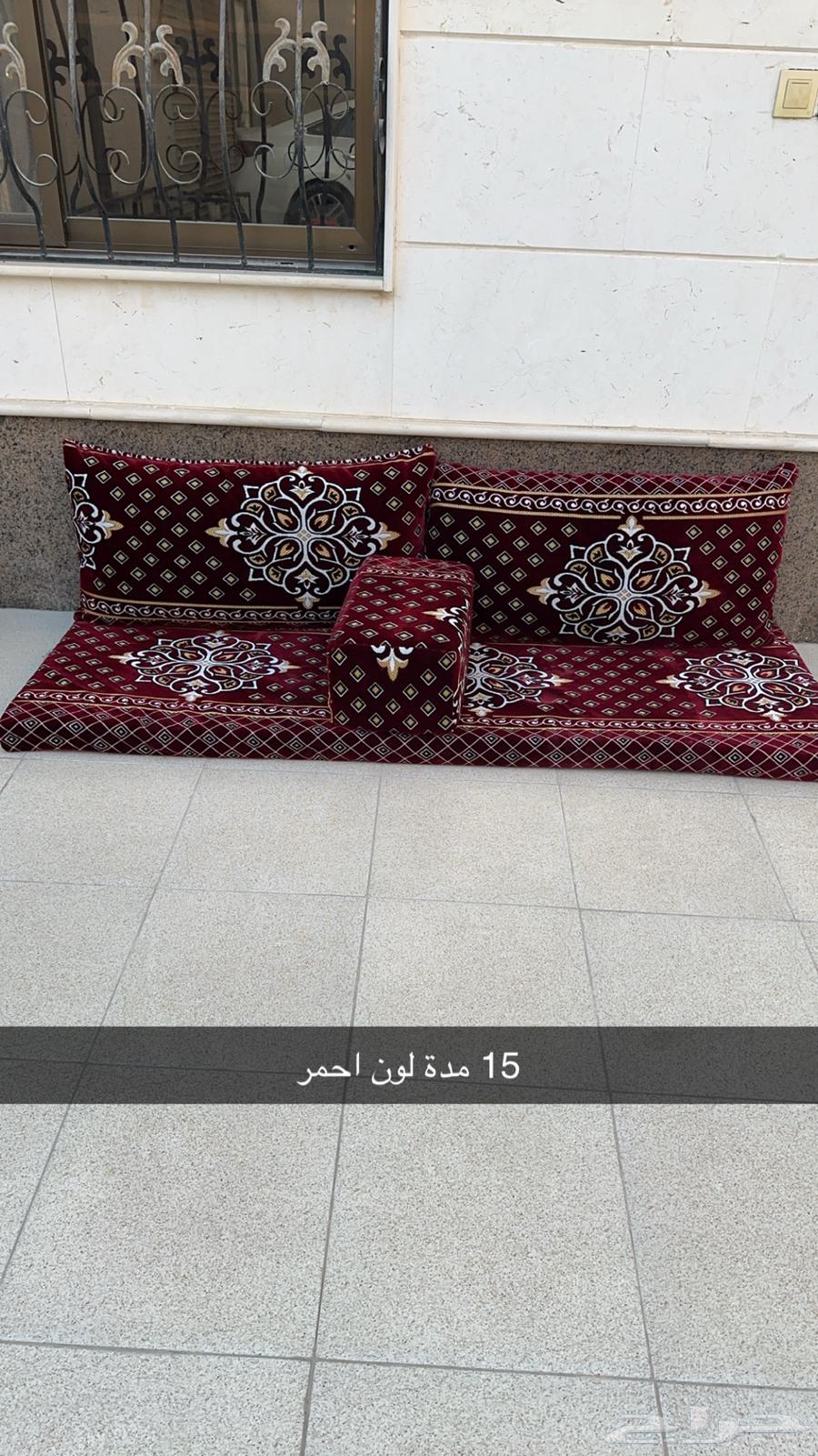Floor cushions and supports63265833725442112