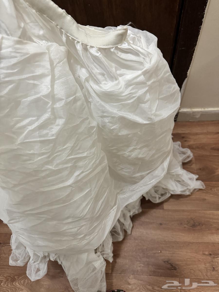 Get a dress63262662497666113