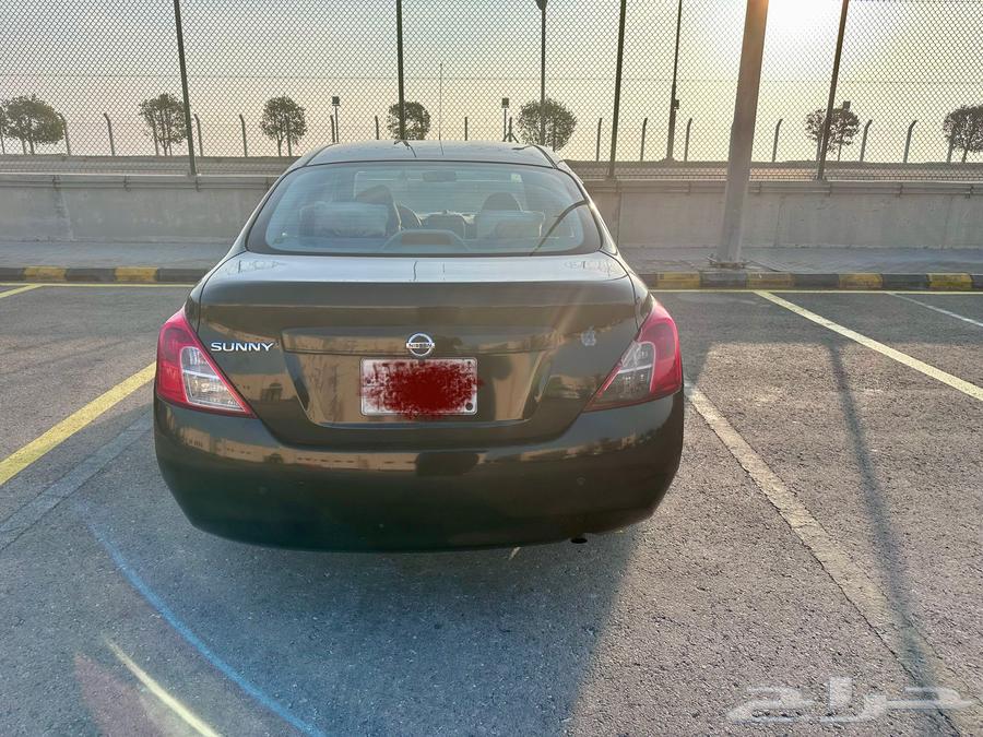 Nissan Sunny 201463007499916802112