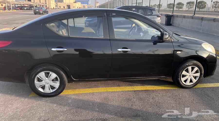 Nissan Sunny 201463007499916802113