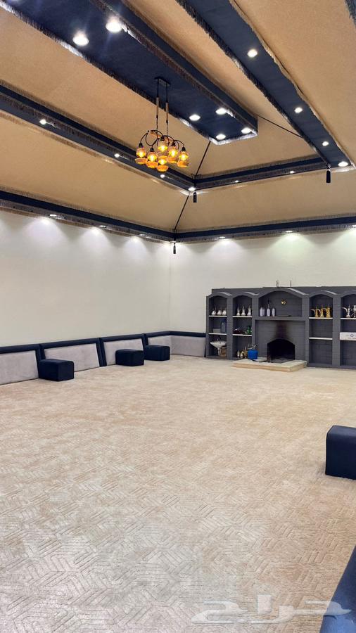 Break room near the store with a large courtyard63007494025602111