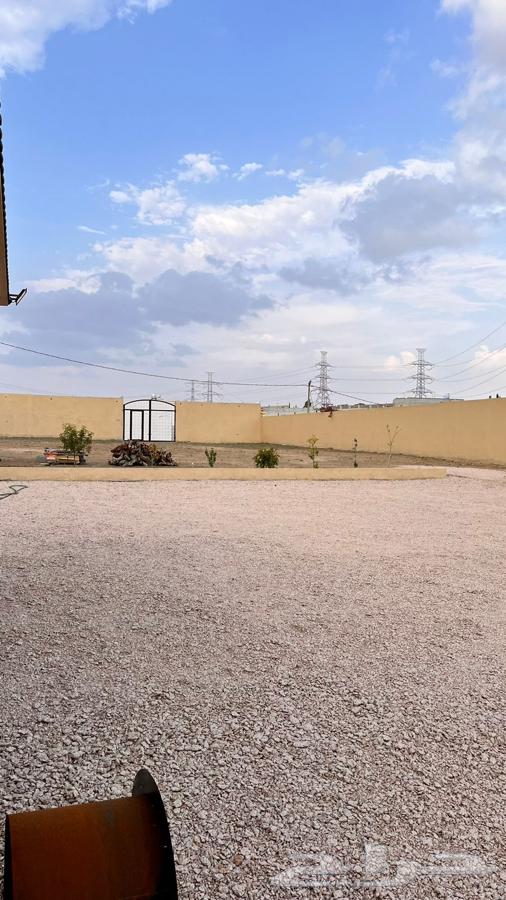 Break room near the store with a large courtyard63007494025602114