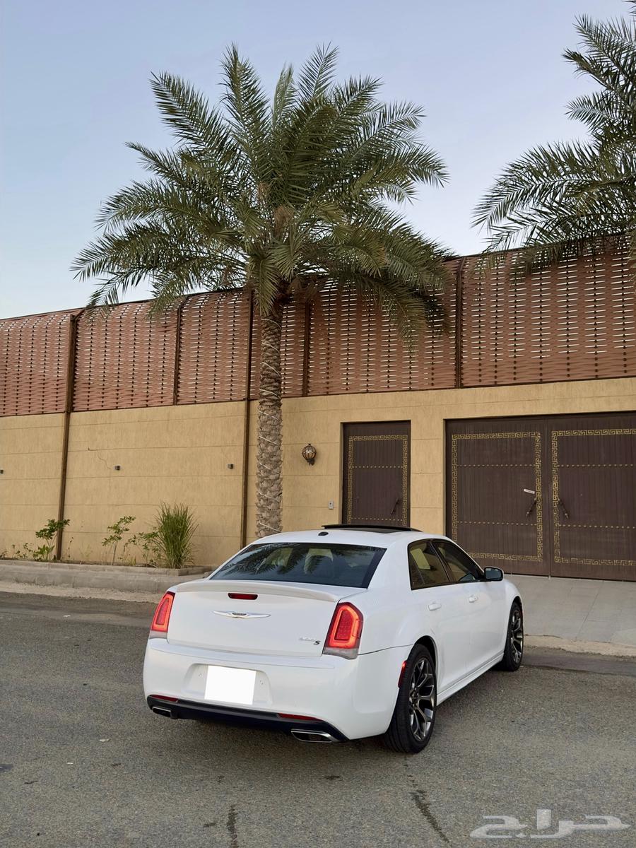 Chrysler 2017 - S300 .(( Sold ))63425097322753112
