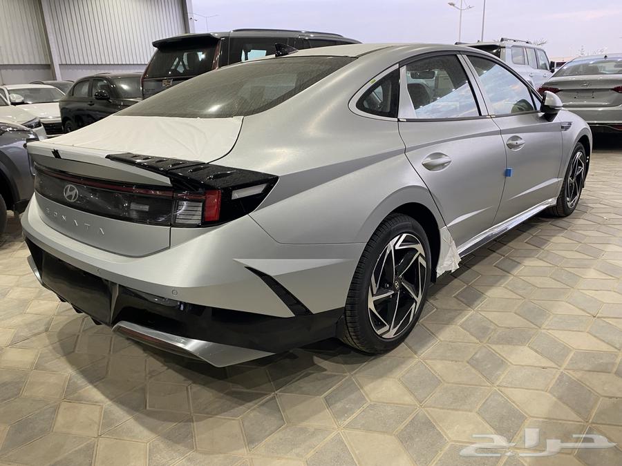 Hyundai Sonata Comfort Saudi 202563422124026241113