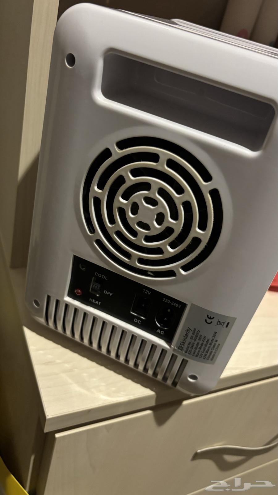 Refrigerator for beauty tools63258368735362114