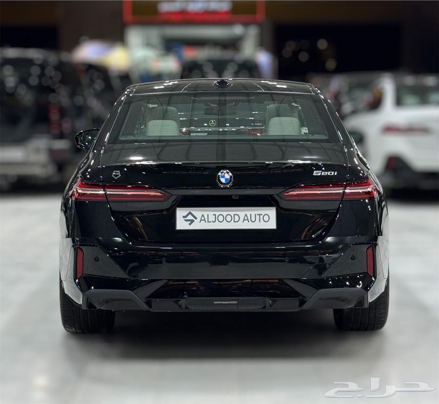 بي ام دبليو 520i M kit موديل 2024 فل كامل شبة جديد63418057235714113