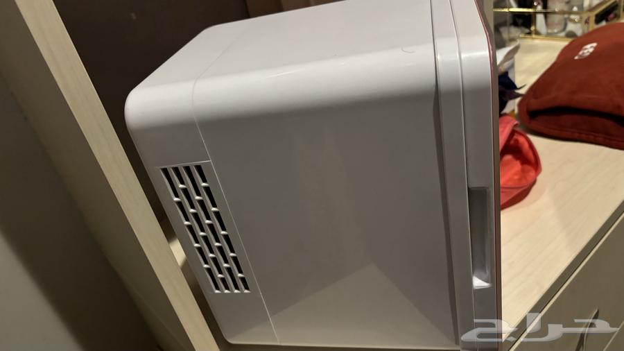 Refrigerator for beauty tools63258368735362113