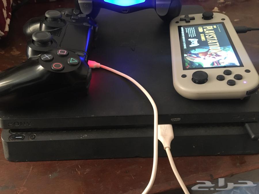 Hello, I have a Sony 4 with two controllers and an NDS gaming device with 800 games.63257866090882111