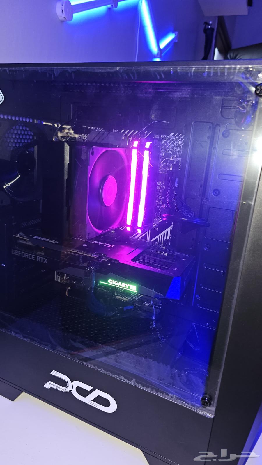 PC for sale with crazy specs, asking for 3060 Ti three fans63255235427202114
