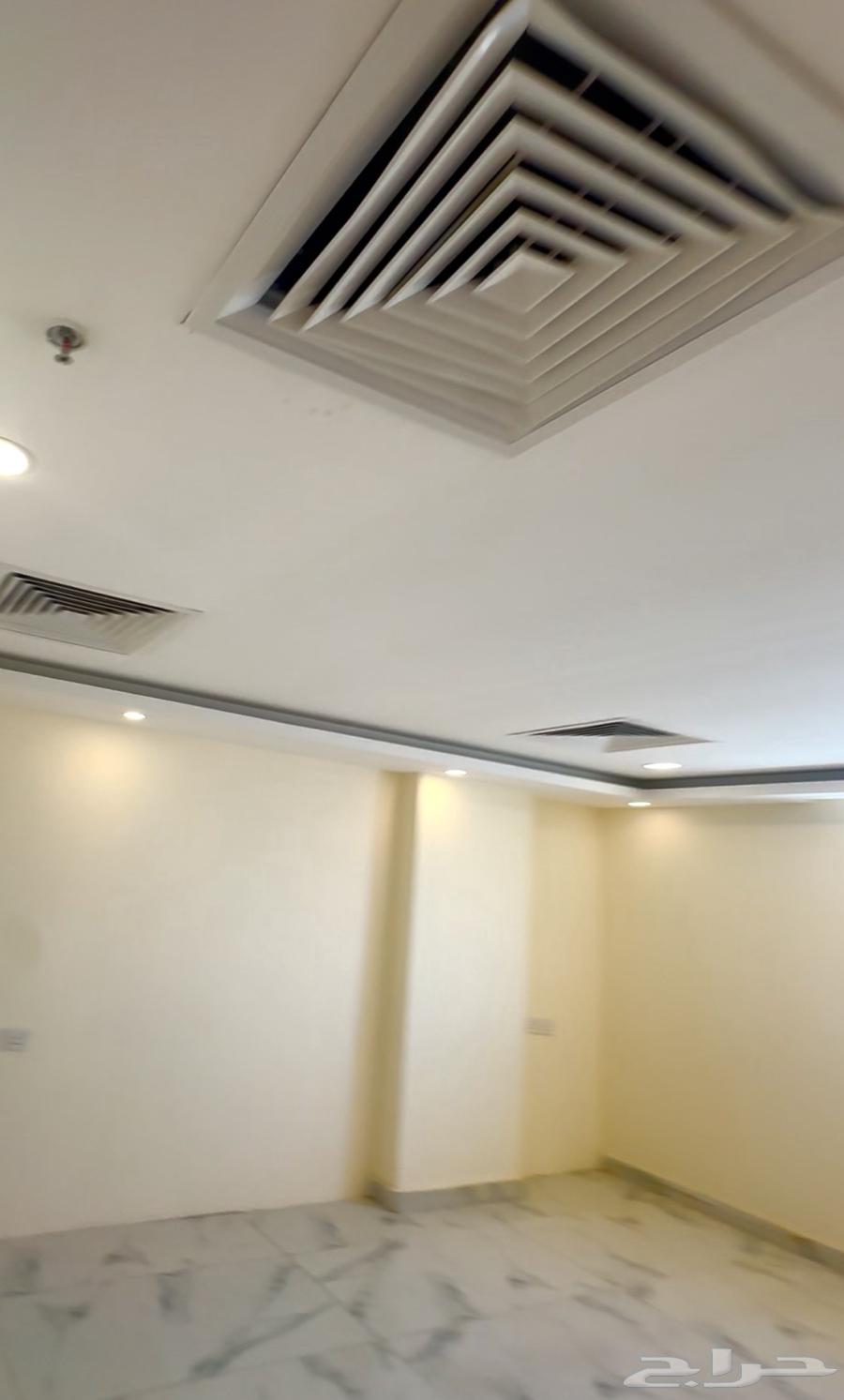 شقق جديده بالقرب من ميناء جازان منظر البحر من نوافذ الشقق63007887403651111