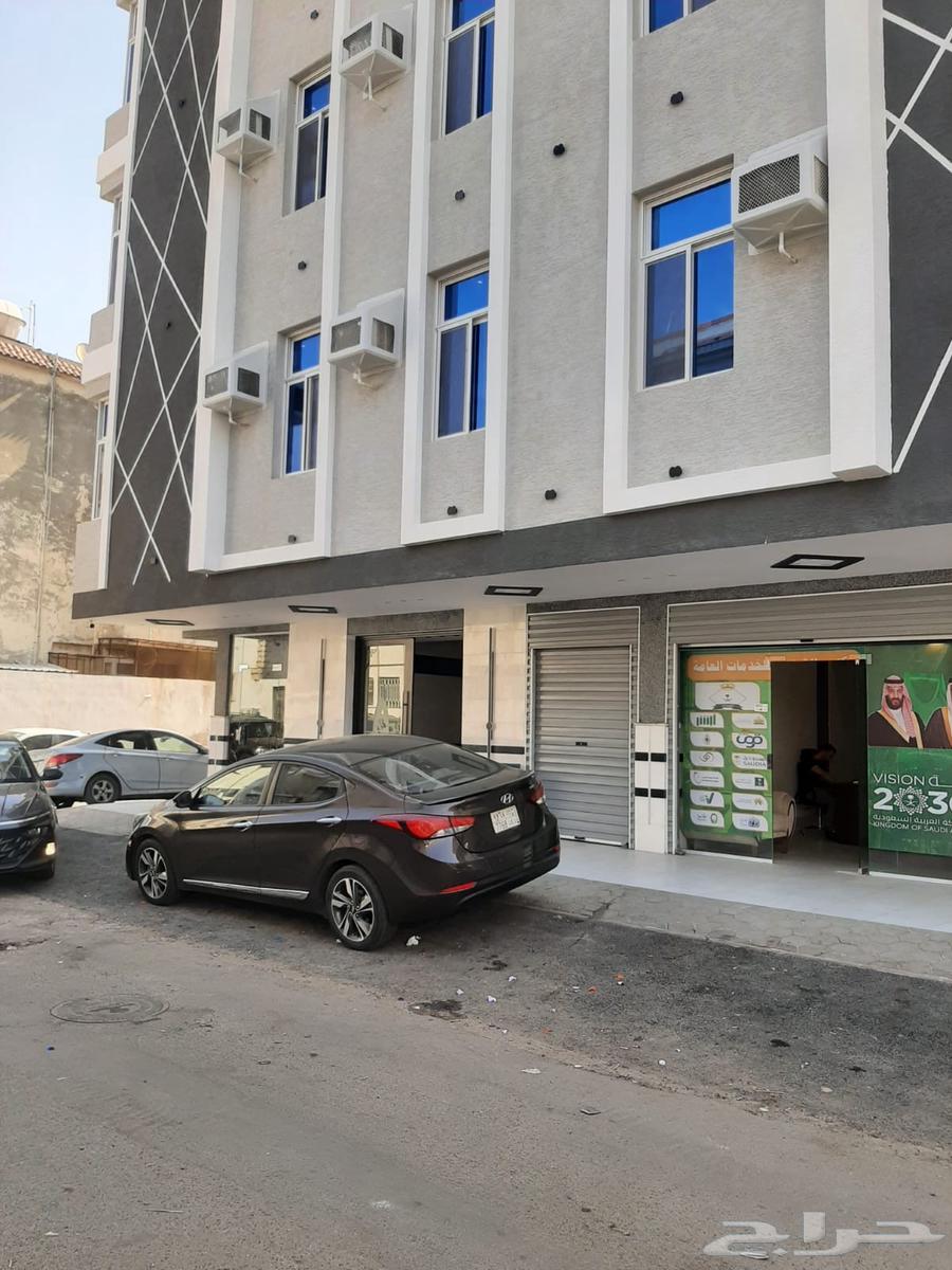 عمارة سكنية في جدة شبه جديدة للبيع63007802405890112