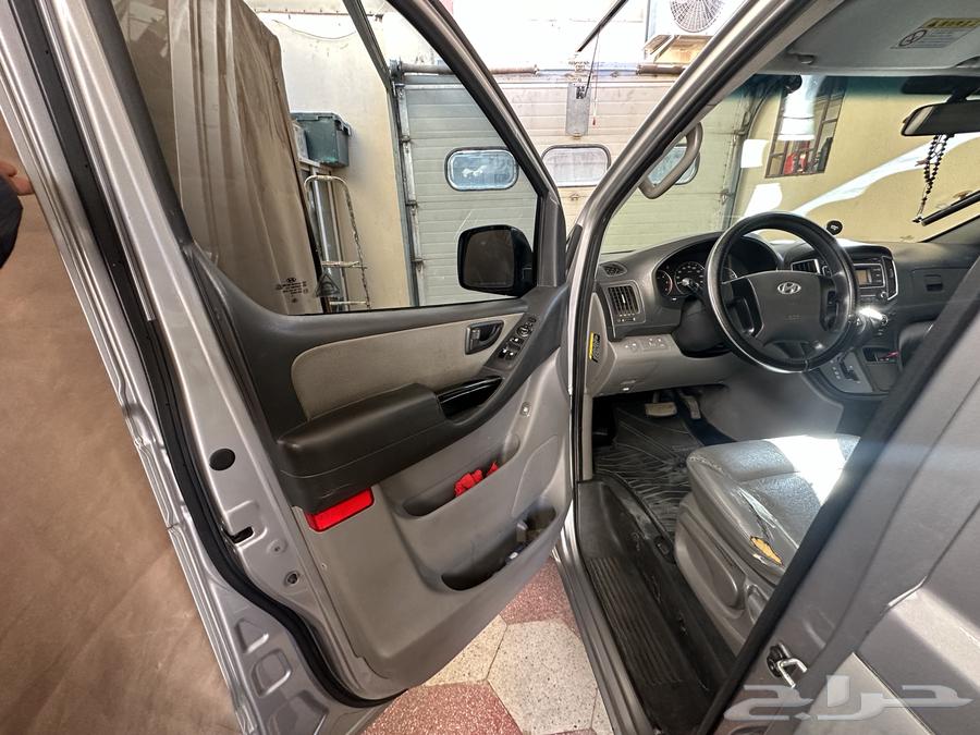 Van car63417441944833114
