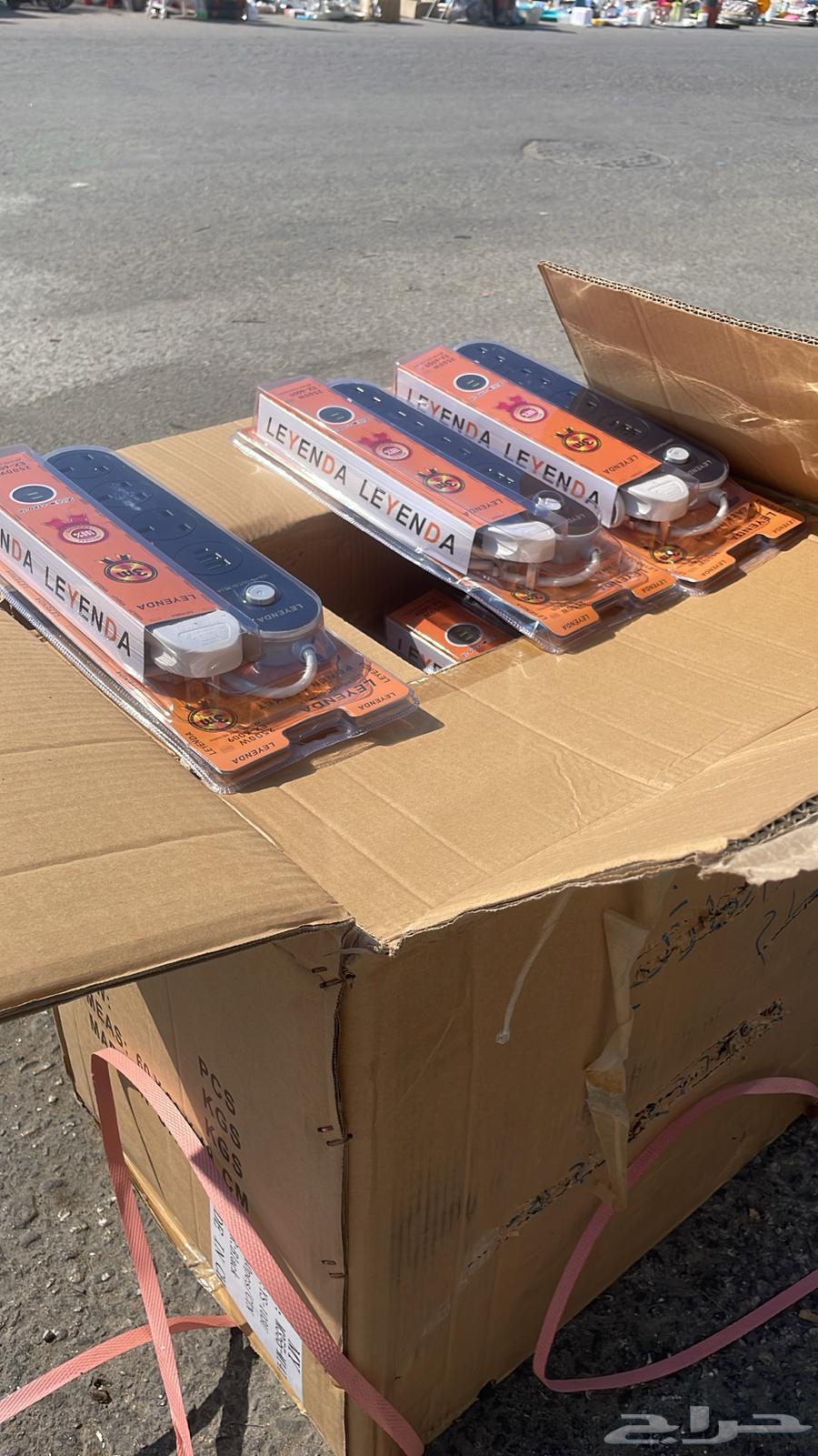 Electrical connections with Type-C and USB port63253704921474112