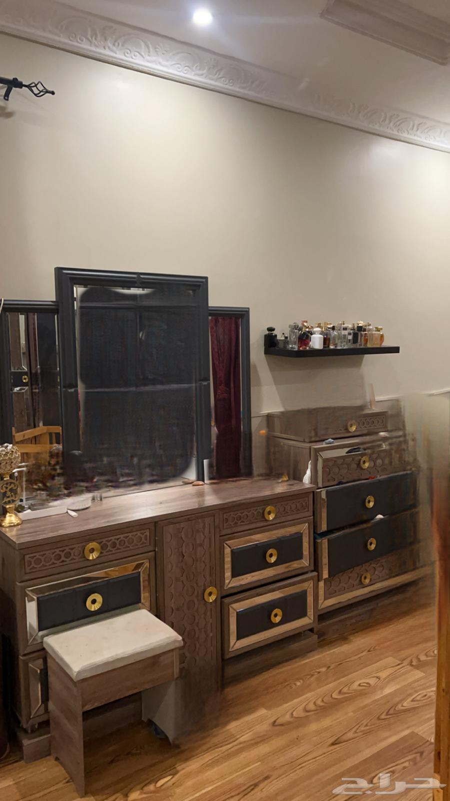 Bedroom63254205329409112